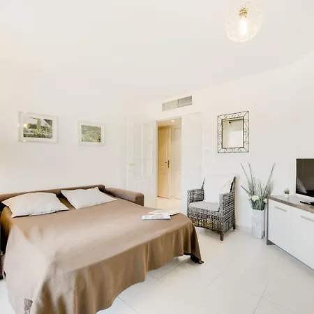 Beau Rivage-1 By Interhome Cavalaire-sur-Mer